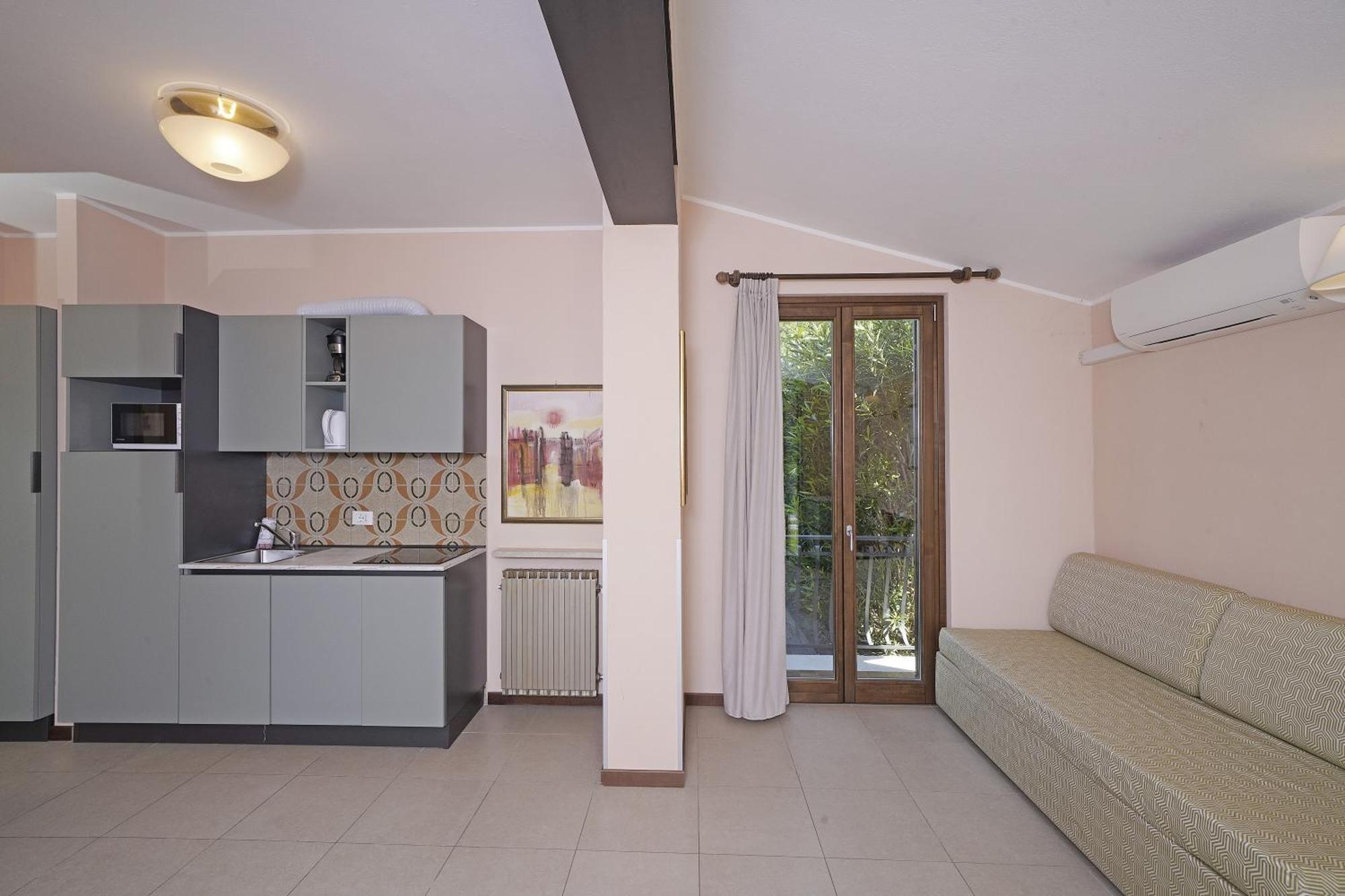 Residence Arca Бардолино Экстерьер фото